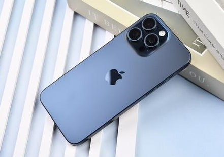 惠济苹果维修点分享iPhone 15 Pro Max屏幕更换全新实操风险 